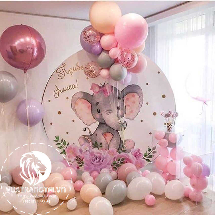 Trang trí sinh nhật bé gái 1 tuổi màu hồng - backdrop tròn