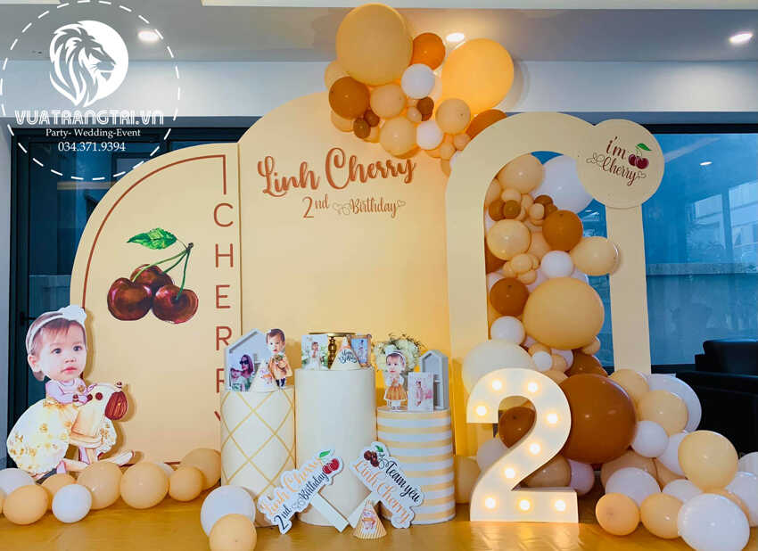 Trang trí sinh nhật 2 tuổi bé Linh Cherry