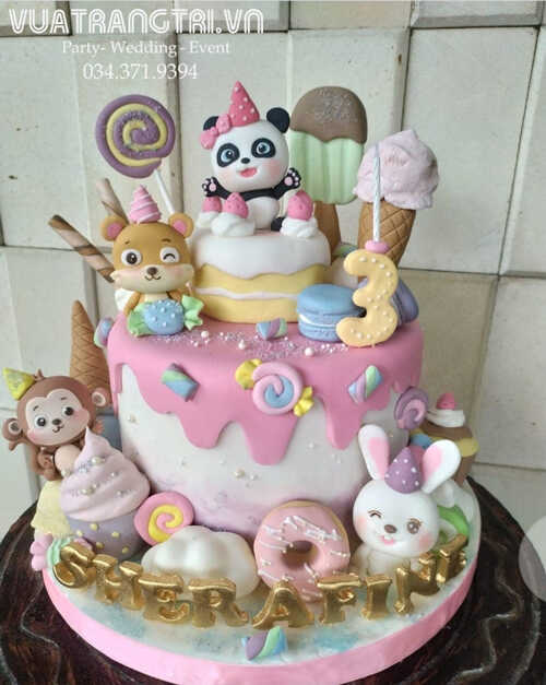 Bánh kem sinh nhật bé gái 3 tuổi gấu trúc fondant